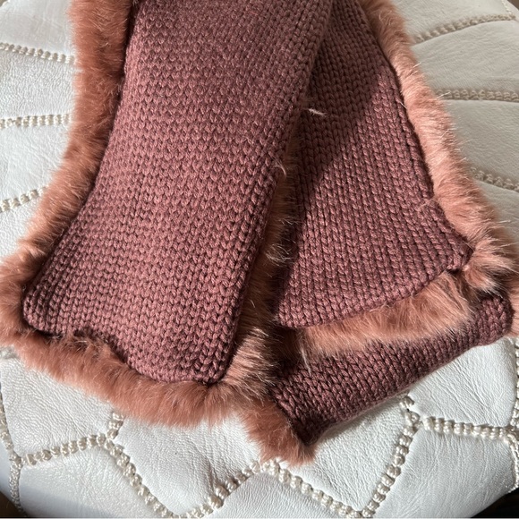 Faux Fur Scarf - Picture 4 of 5